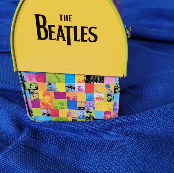 Vintage Beatles Metal Lunchbox. - Picture 2 of 5